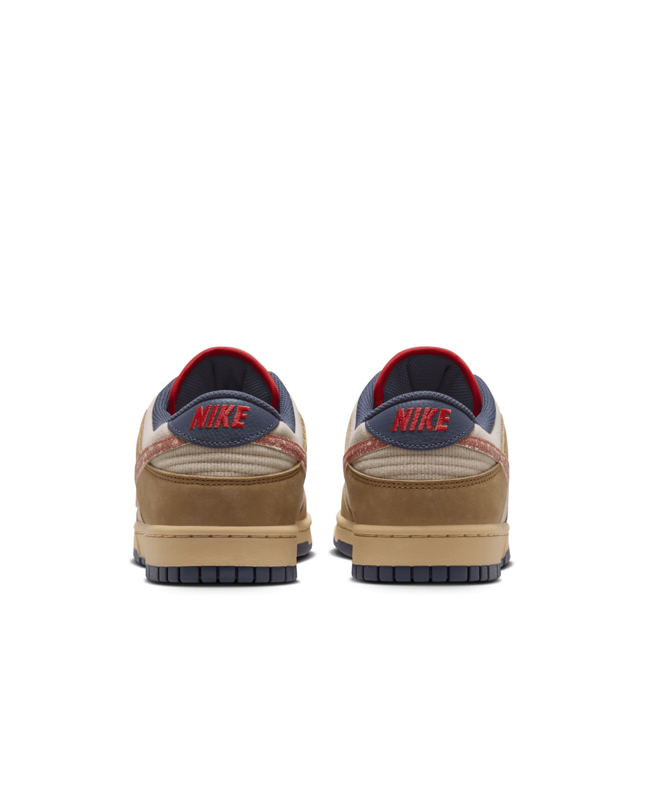 Date de sortie de la Dunk Low « Sand Drift and Wheat » (HQ3640790). Nike SNKRS
